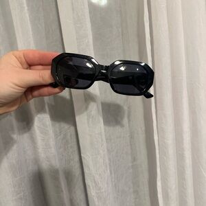 Funky chunky black sunglasses